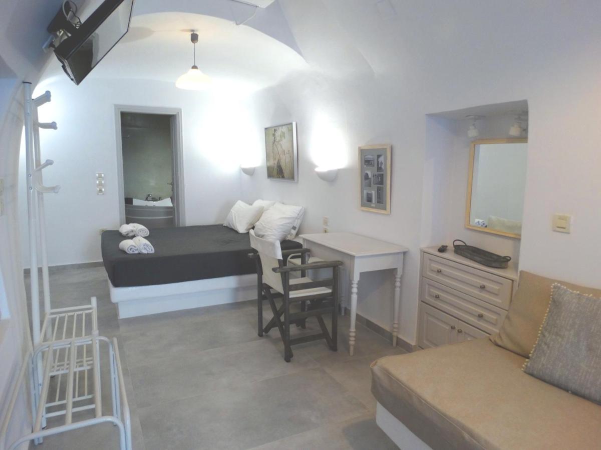 Yposkafo Suites - Studio - Santorini ฟิรา ภายนอก รูปภาพ